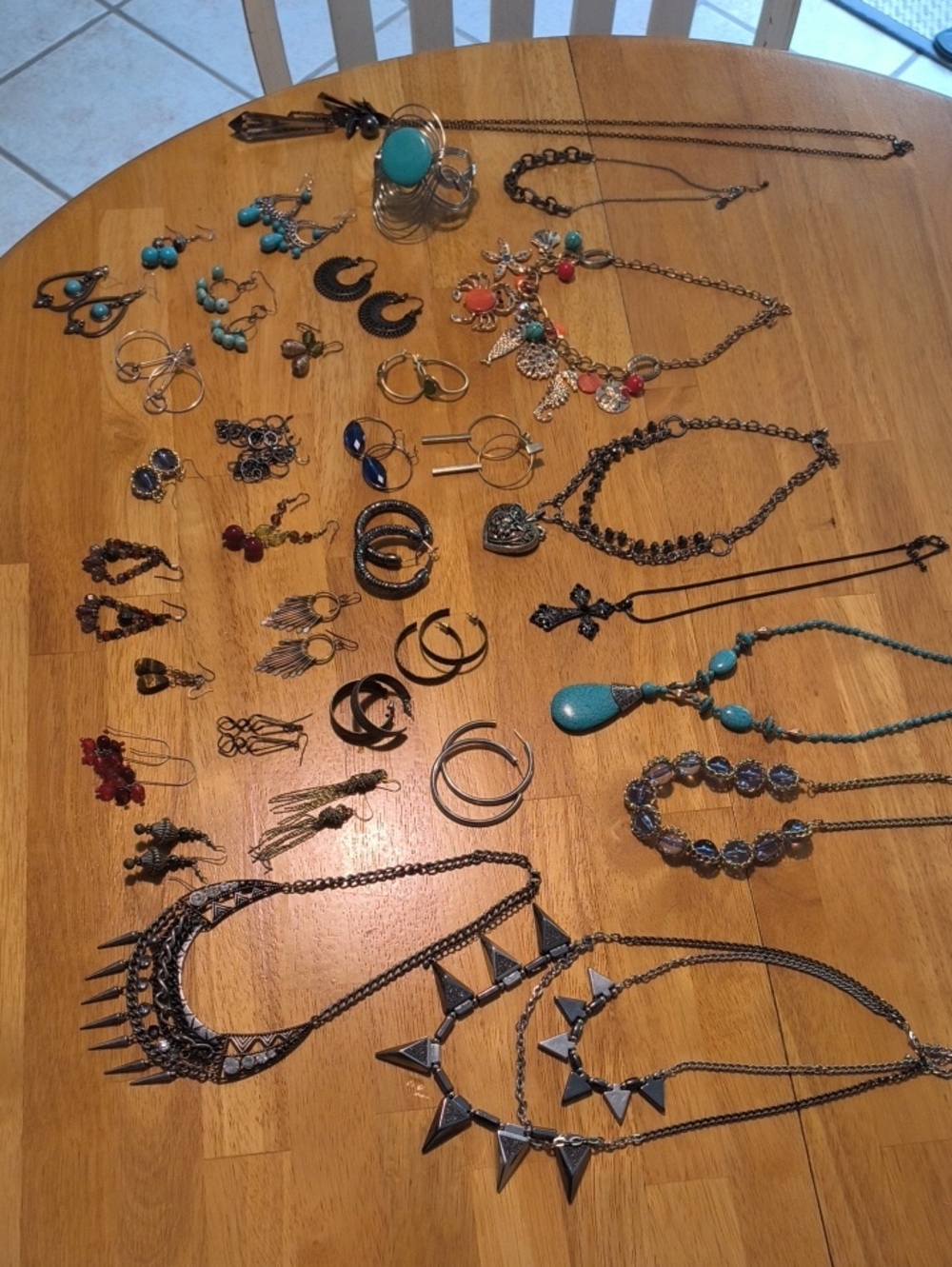 Lot Of Fashion Jewelry